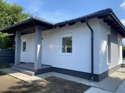 Eladó családi ház Üllő