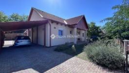 Eladó családi ház Erdőkertes