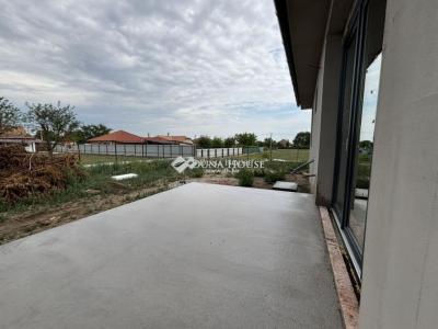 Eladó családi ház Cegléd