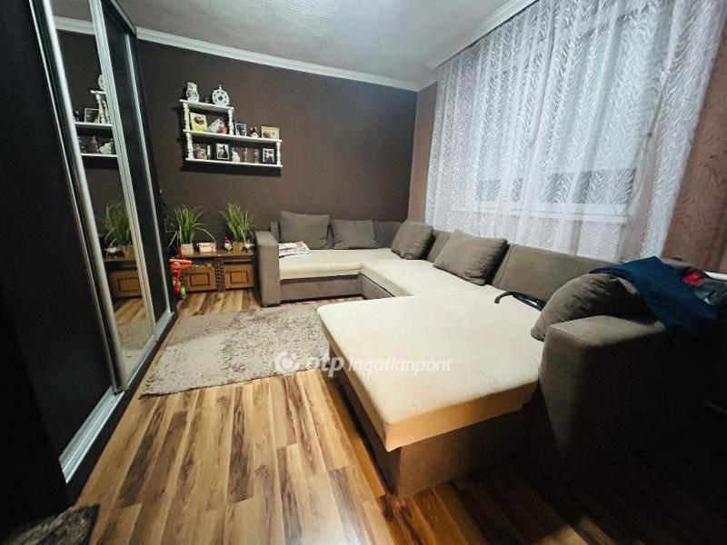 Eladó családi ház Kékcse