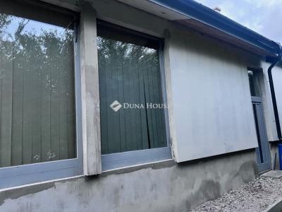 Eladó családi ház Csörög