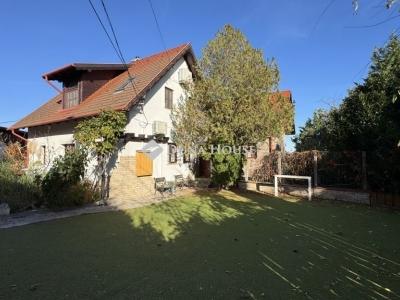 Eladó családi ház Leányfalu