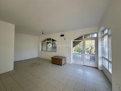 Eladó családi ház Leányfalu