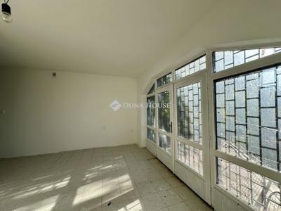 Eladó családi ház Leányfalu