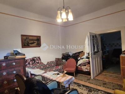 Eladó családi ház Biatorbágy