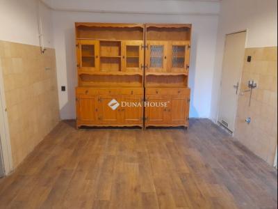 Eladó lakás Békéscsaba