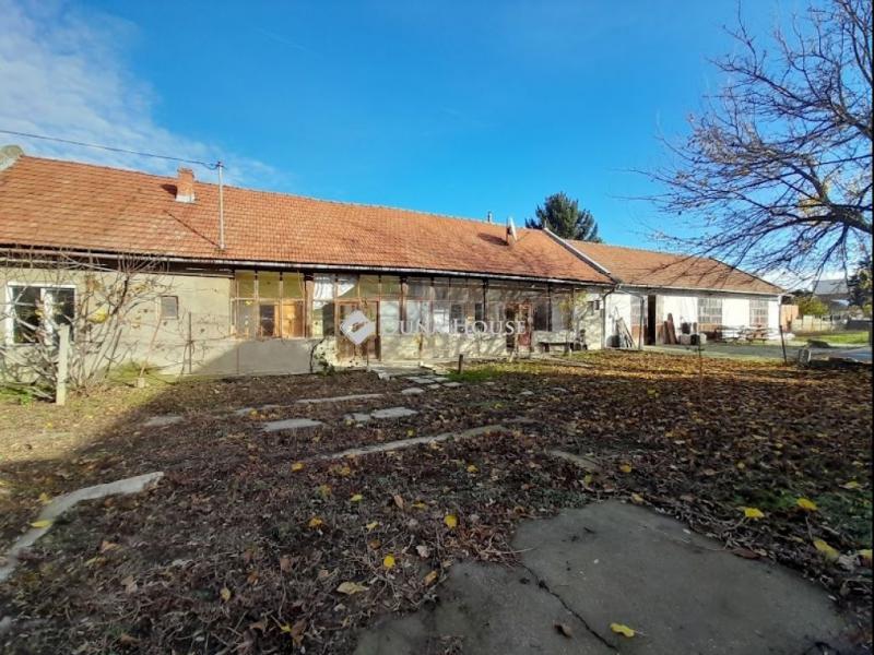 Eladó családi ház Békéscsaba