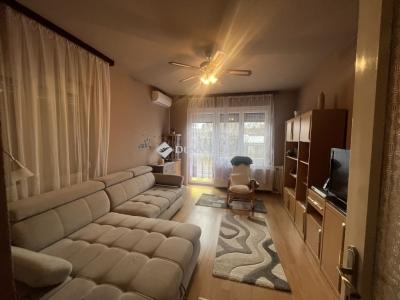 Eladó családi ház Budapest