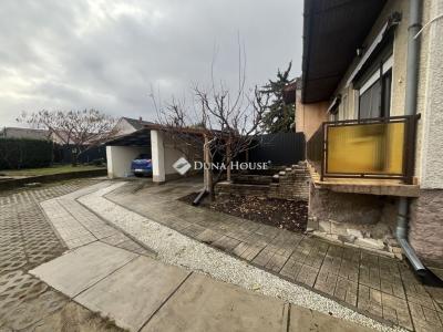 Eladó családi ház Budapest