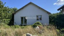 Eladó családi ház Diósd