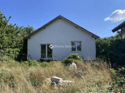 Eladó családi ház Diósd