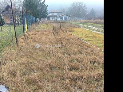 Eladó külterületi telek Dorog