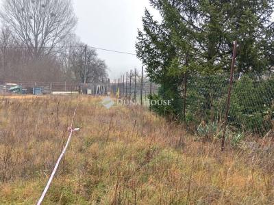 Eladó külterületi telek Dorog