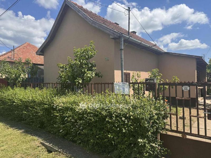 Eladó családi ház Hosszúpályi