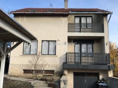 Eladó családi ház Budapest