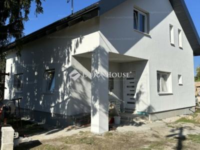 Eladó lakás Bicske