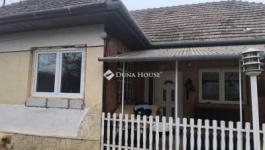 Eladó családi ház Úri