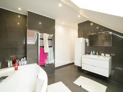 Eladó családi ház Cegléd