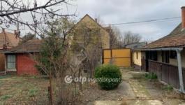 Eladó családi ház Cegléd