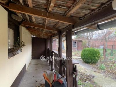 Eladó családi ház Cegléd