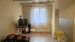 Eladó családi ház Cegléd