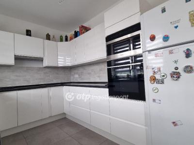 Eladó családi ház Táborfalva