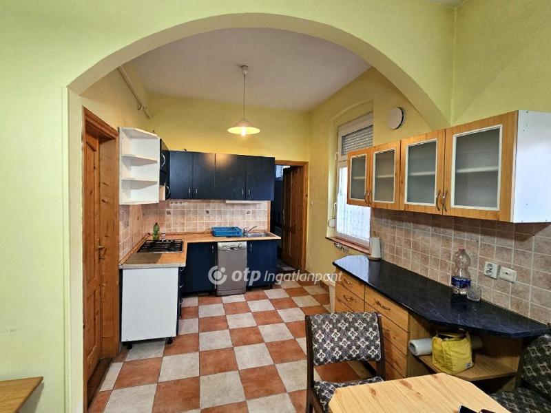 Eladó családi ház Kalocsa