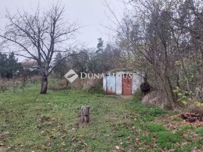 Eladó nyaraló Vértesszőlős