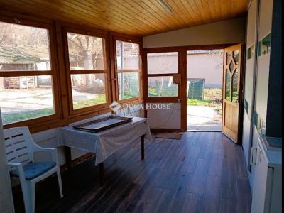 Eladó családi ház Bajna