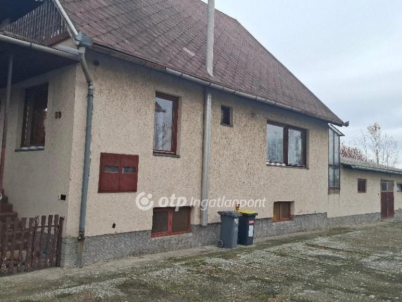 Eladó családi ház Domoszló