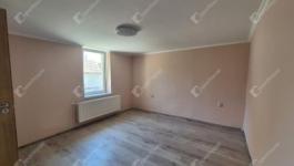 Eladó családi ház Monor