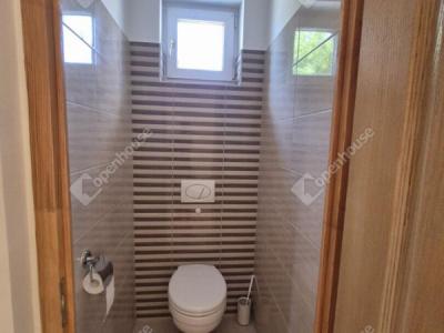 Eladó családi ház Monor