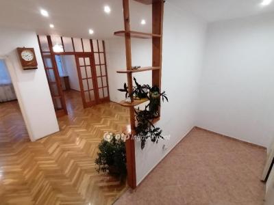 Eladó lakás Debrecen