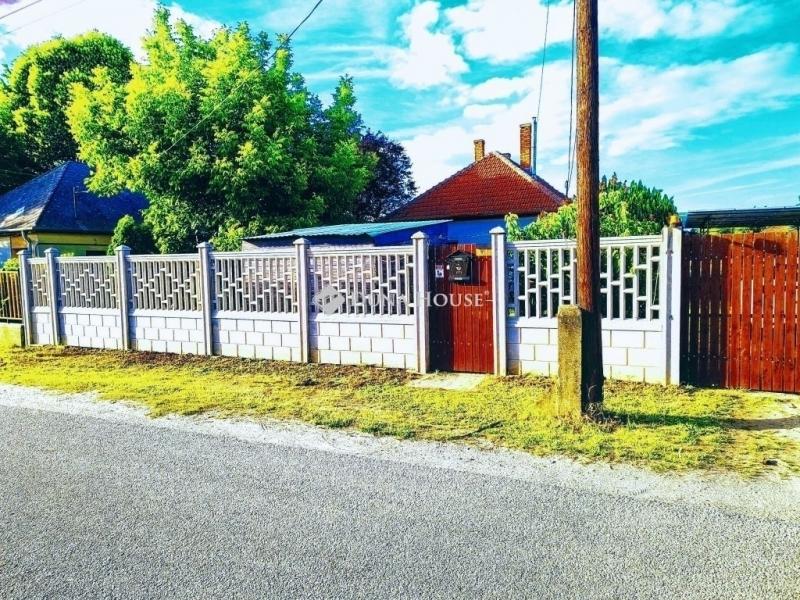 Eladó családi ház Pilis