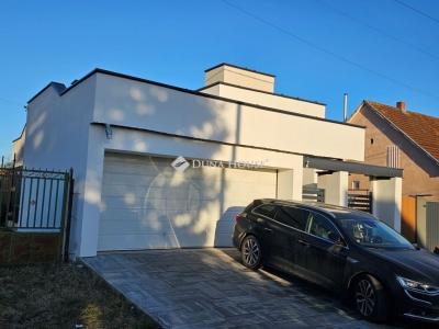 Eladó családi ház Tápióság