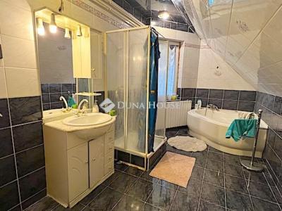 Eladó családi ház Erdőkertes