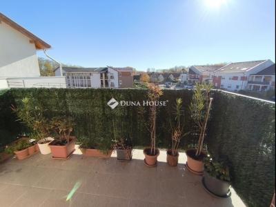 Eladó lakás Veresegyház