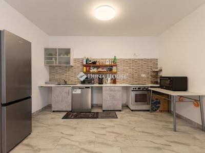 Eladó családi ház Erdőkertes