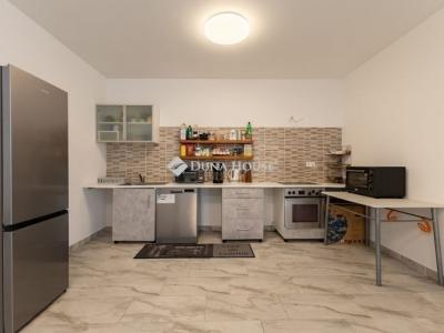 Eladó családi ház Erdőkertes