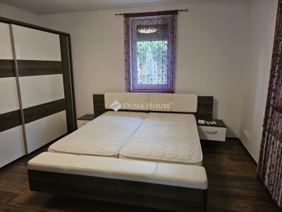 Eladó családi ház Fót