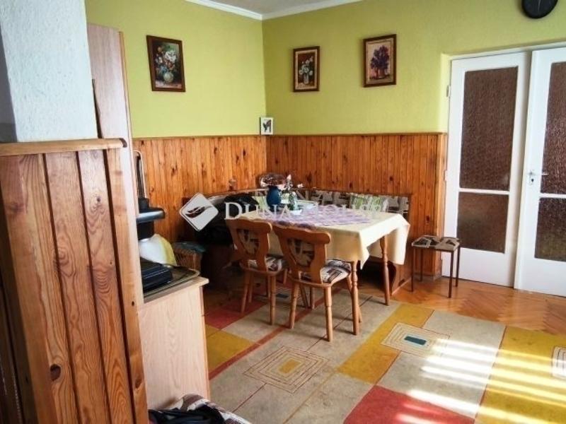 Eladó családi ház Fót