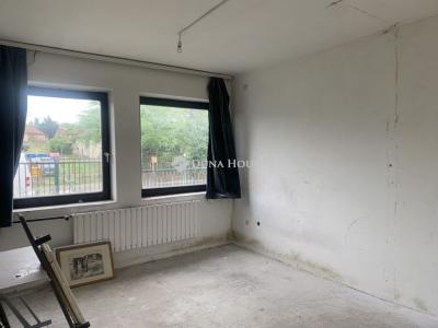 Eladó családi ház Erdőkertes