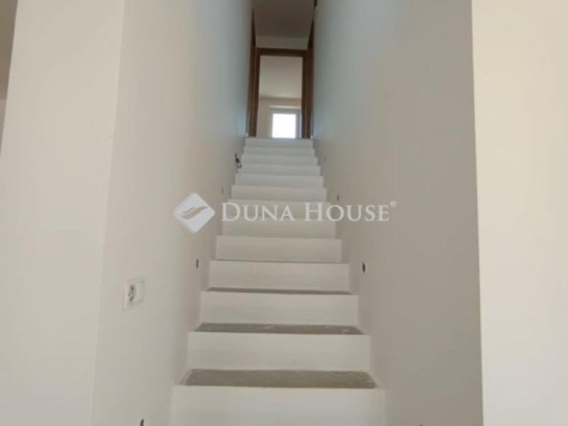 Eladó családi ház Őrbottyán