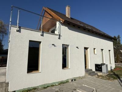 Eladó családi ház Őrbottyán