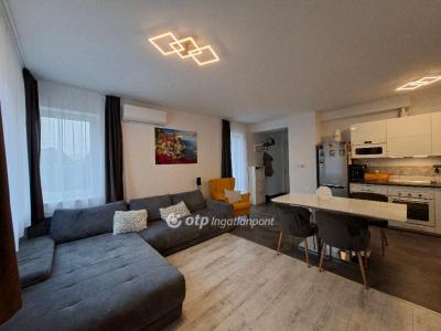 Eladó lakás Gyömrő