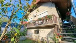 Eladó családi ház Mende