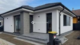 Eladó családi ház Hajdúsámson