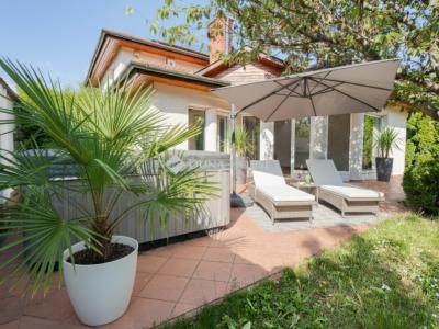 Eladó családi ház Solymár