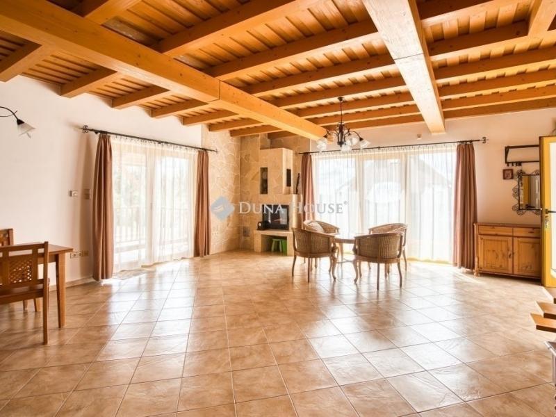 Eladó családi ház Budaörs