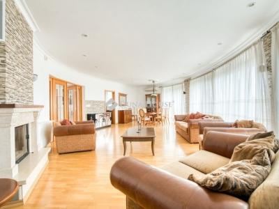 Eladó családi ház Budaörs